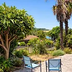 Lake Villa Castera-Verduzan Villa *