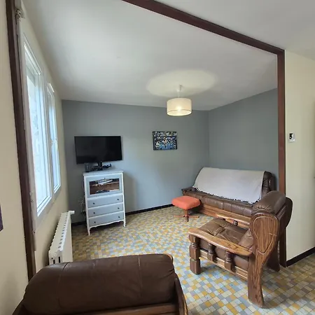 Lake Villa Castera-Verduzan