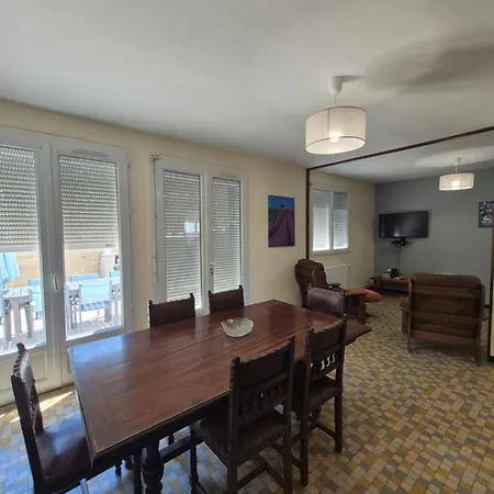 Lake Villa Castera-Verduzan