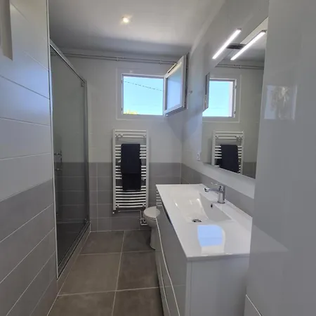 Вилла Lake Villa Castera-Verduzan Castera-Verduzan