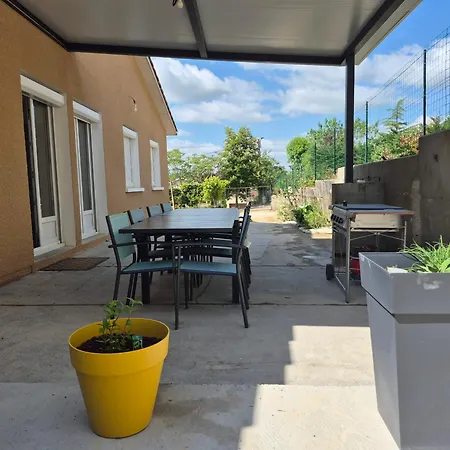 فيلة Lake Villa Castera-Verduzan